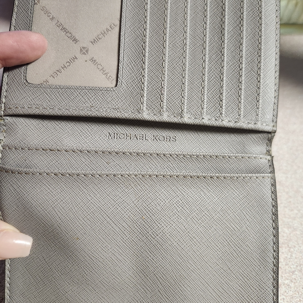 Michael Kors White Card Holder,wallet - Picture 6 of 8